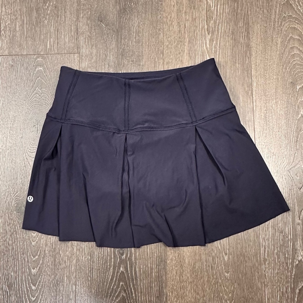 Lululemon Lost In Space Skirt Sz 6 Tall - Picture 5 of 6